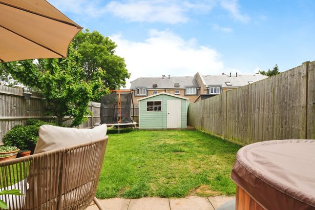 4 bedroom end of terrace house for sale