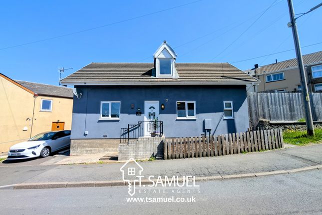 Cefnpennar Road, Cwmbach 3 bed detached house for sale