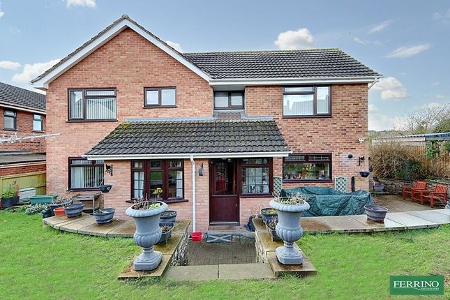 (Very Large Garage), 7 Beaufort... 4 bed detached house for sale