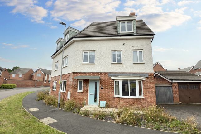 Cave Crescent, Coalville, LE67 4 bed semi