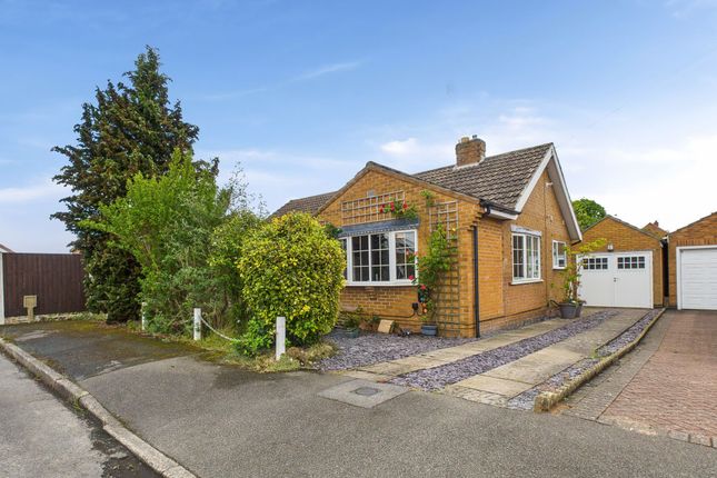 The Grove, Nottingham NG14 3 bed detached bungalow for sale