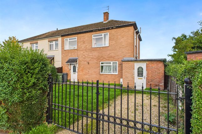Devereaux Crescent, Ebley, Stroud... 3 bed semi