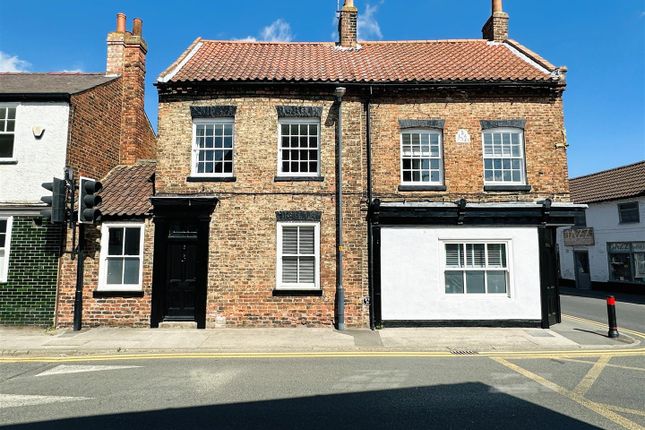Market Place, Cawood 3 bed townhouse for sale