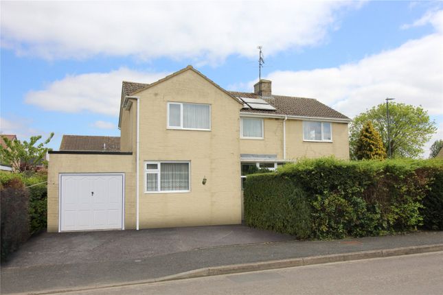 Holford Crescent, Fairford GL7 4 bed detached house for sale
