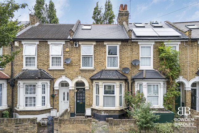 Farmer Road, Leyton 2 bed terraced house for sale