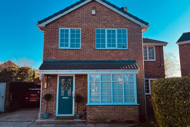 4 bed detached house