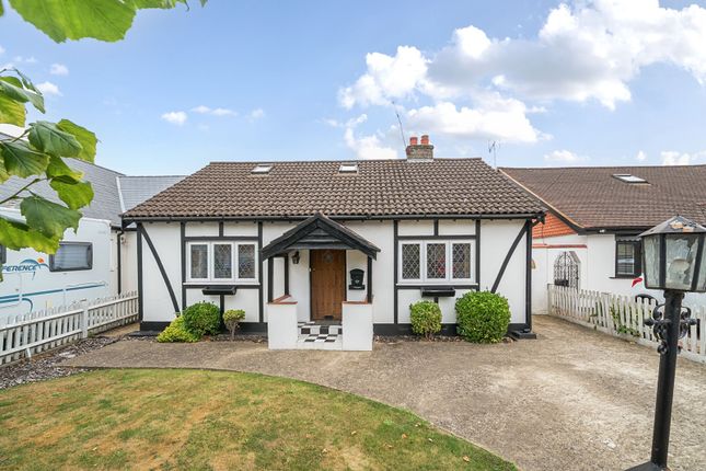 Willow Avenue, Denham, Uxbridge 3 bed bungalow for sale