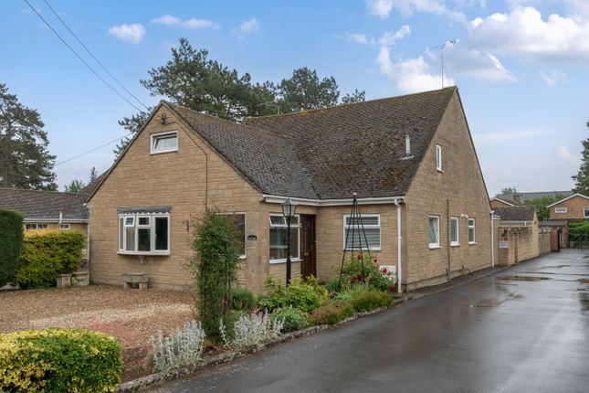 Arkell Avenue, Carterton... 4 bed detached house for sale
