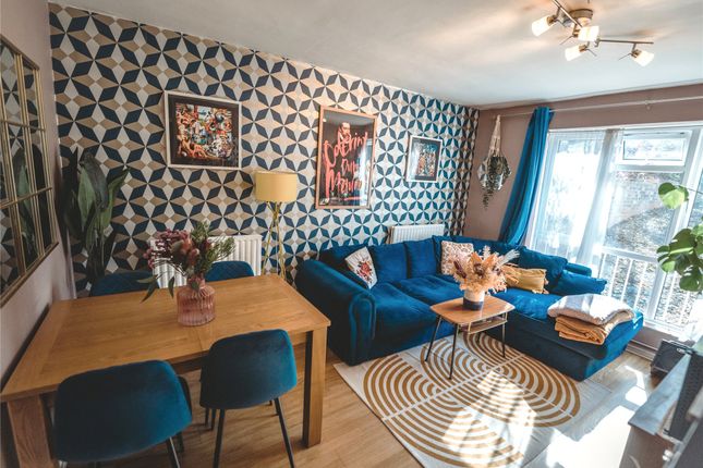 Upper Tulse Hill, London SW2 1 bed apartment for sale