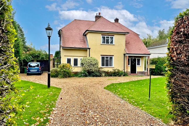 4 bed detached house