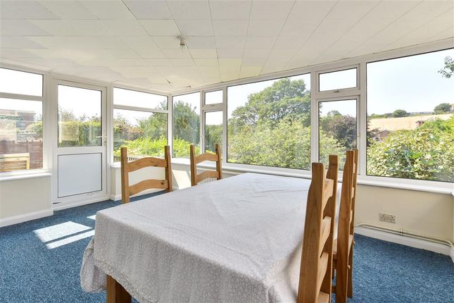 Falmer Gardens, Woodingdean... 3 bed semi