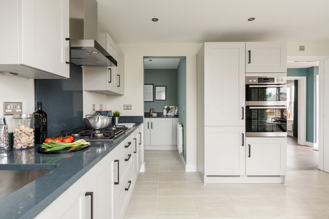 4 bed detached house