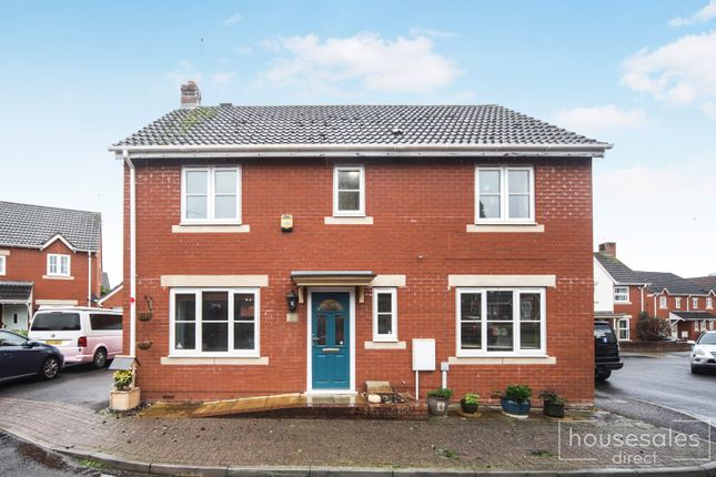 4 bed detached house