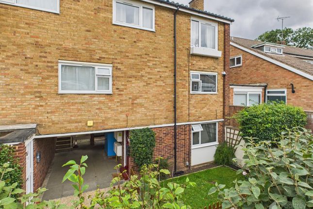 Kingsland, Harlow CM18 2 bed maisonette for sale