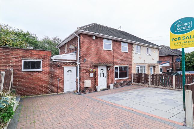 2 bedroom semi-detached house for sale