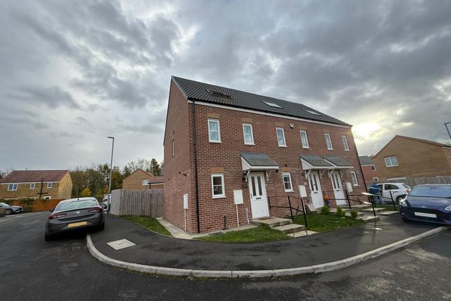 3 bedroom end of terrace house for sale