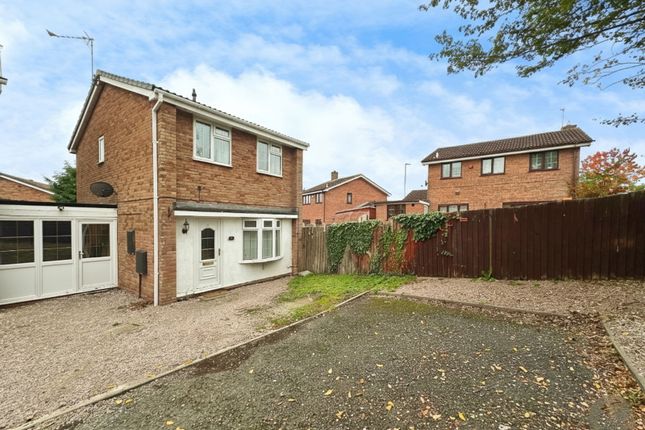 3 bedroom link detached house for sale