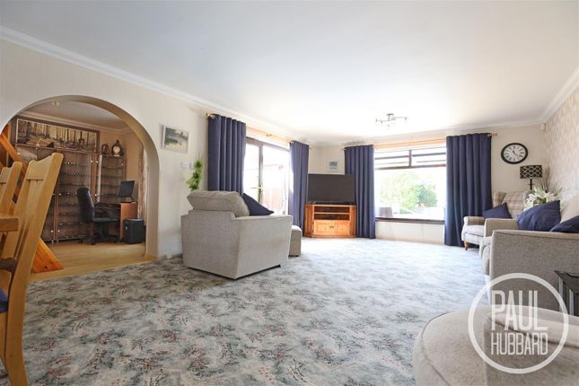 Elm Tree Road, Oulton Broad, NR33 3 bed detached bungalow for sale