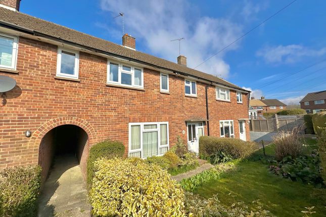 Woodfield Road, Buckinghamshire HP27 4 bed terraced house for sale