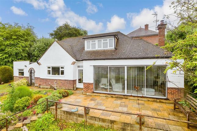 Oakley Road, Warlingham, Surrey 3 bed chalet for sale