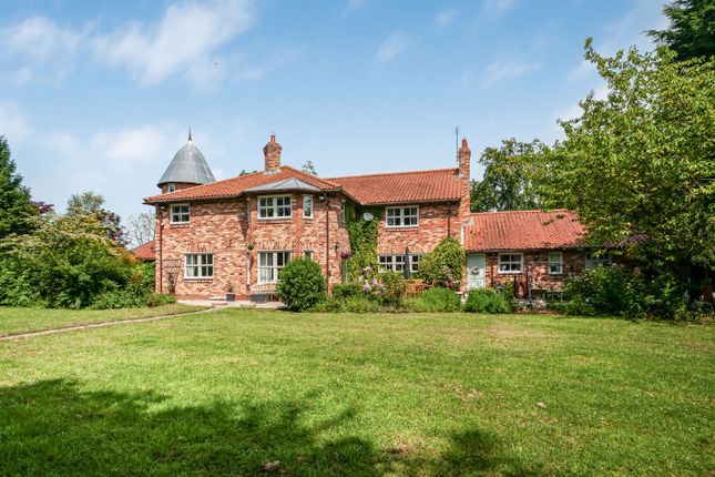 Carr Lane, Driffield YO25 5 bed detached house for sale