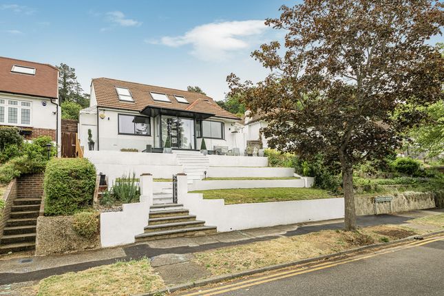 Hartfield Crescent, West Wickham, BR4 5 bed detached house for sale