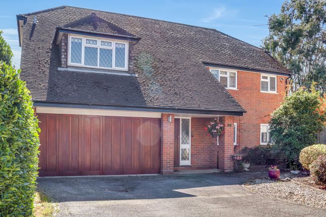 Malmsmead, Shoeburyness SS3 5 bed detached house for sale