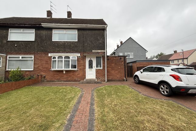 Somerset Square, Springwell... 2 bed semi