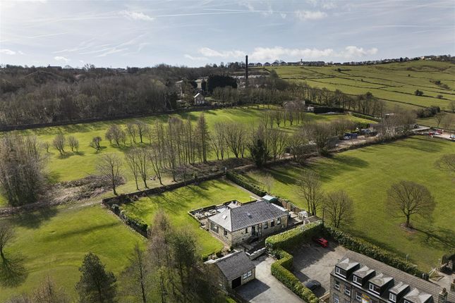 Beaconsfield Road, Clayton, Bradford 4 bed detached house for sale