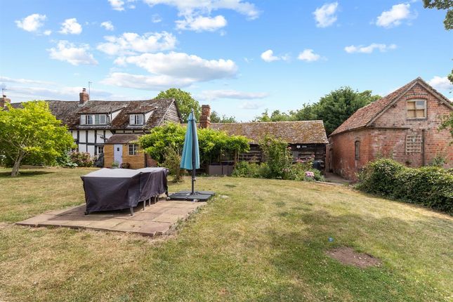 43 Ashperton Road, Ledbury... 3 bed semi