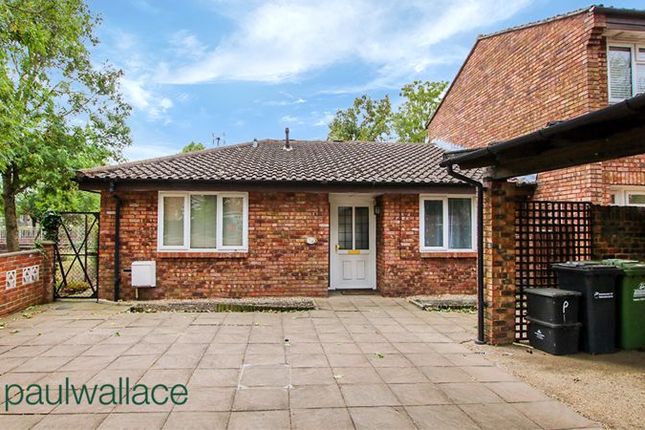 Glamis Close, West Cheshunt 2 bed bungalow for sale