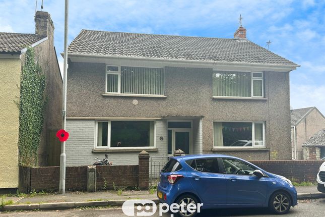 2 bedroom ground floor flat for sale