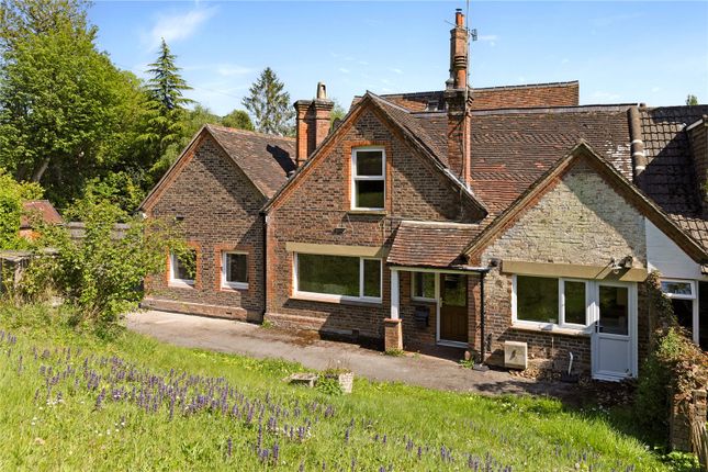 Gatton Road, Reigate, Surrey, RH2 3 bed terraced house for sale
