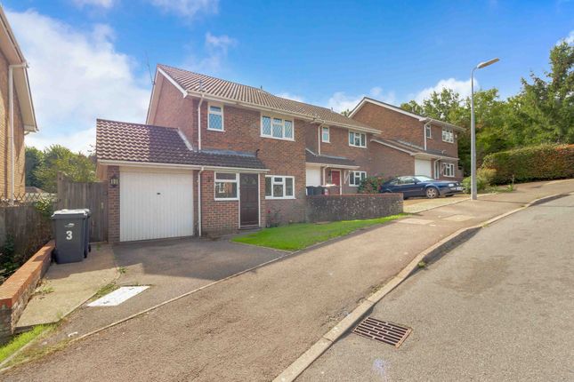 3 bedroom link detached house for sale