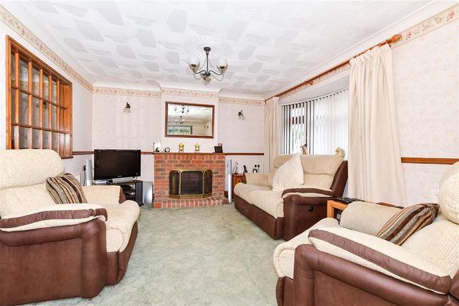 3 bed detached bungalow