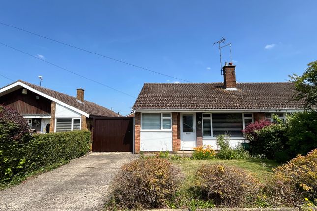 3 bed semi-detached bungalow