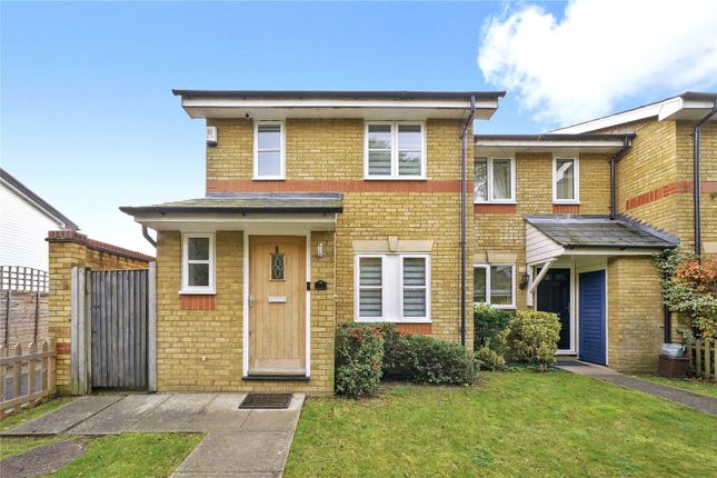 Lonsdale Drive, Enfield EN2 3 bed end of terrace house for sale