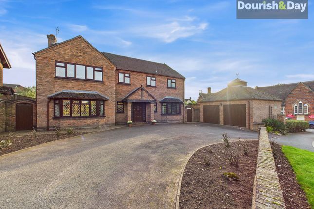 Kenderdine Close, Stafford ST17 4 bed detached house for sale