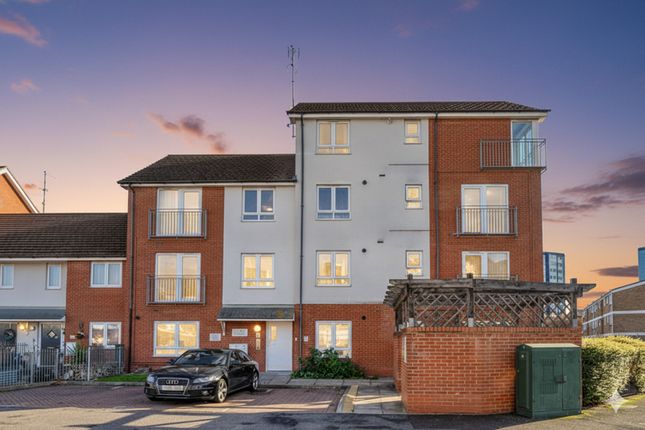 Ashwood Place, Tamar Way, Slough, SL3... 2 bed flat for sale