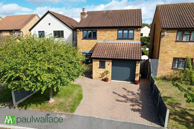 Springwood, West Cheshunt 4 bed detached house for sale