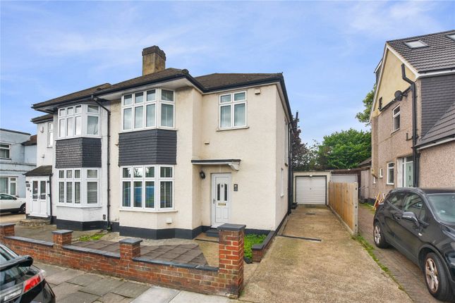 Woodside Lane, Bexley, Kent, DA5 3 bed semi