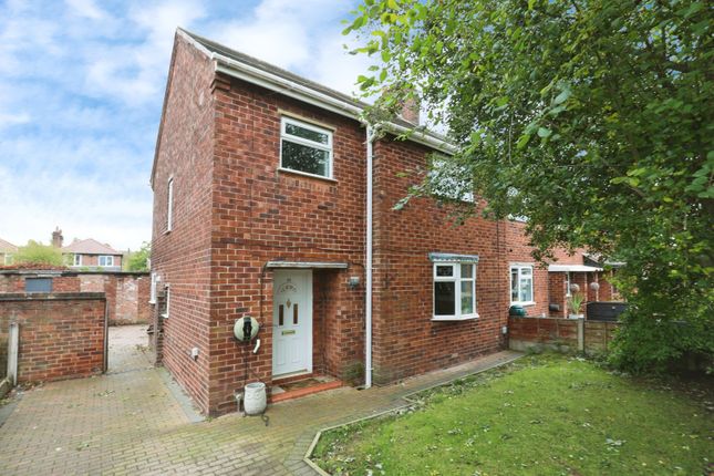 4 bedroom end of terrace house for sale