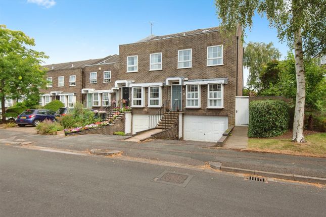 5 bedroom terraced house for sale