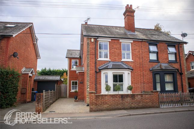 3 bedroom semi-detached house for sale