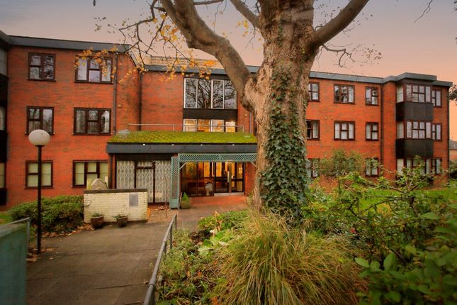 1 bedroom ground floor flat for sale