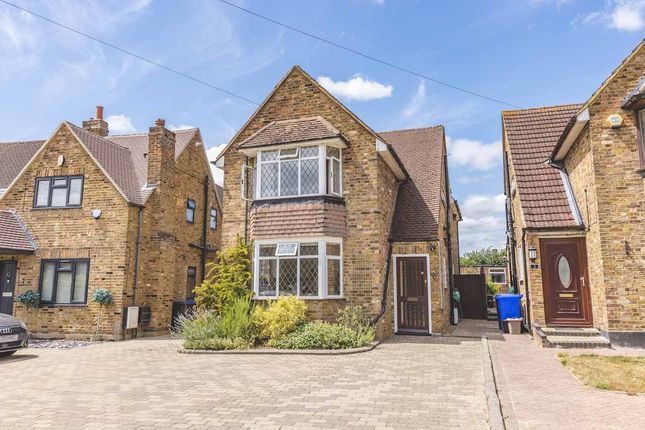 Chequers Orchard, Iver SL0 3 bed detached house for sale