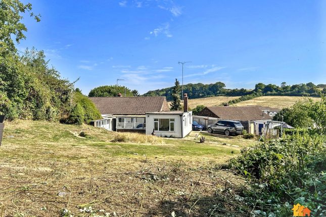Glenister Road, Chesham, HP5 4 bed semi