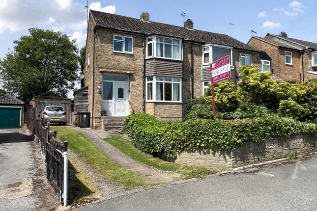 Wollaton Avenue, Bradway, S17 4LA 3 bed semi