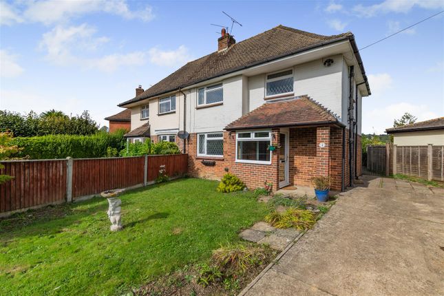Bensted Close, Hunton, Maidstone 3 bed semi