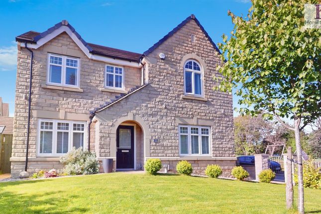 Moorbank Drive, Shelf, Halifax 4 bed detached house for sale